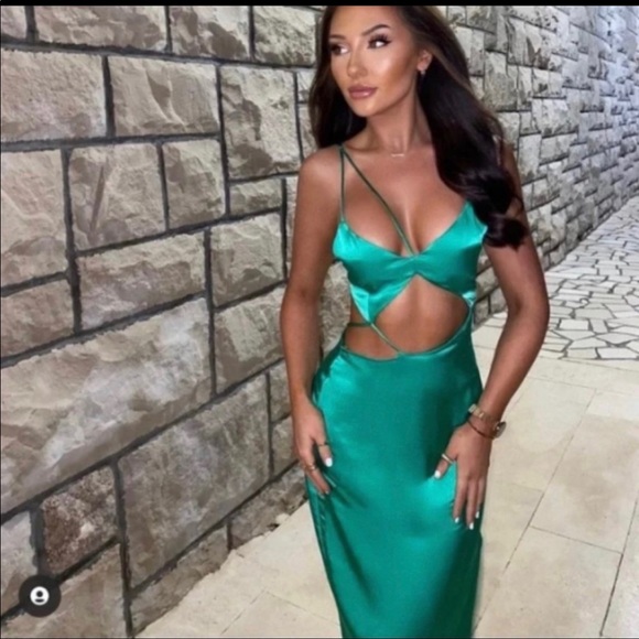 Zara cute out dress - Picture 2 of 4